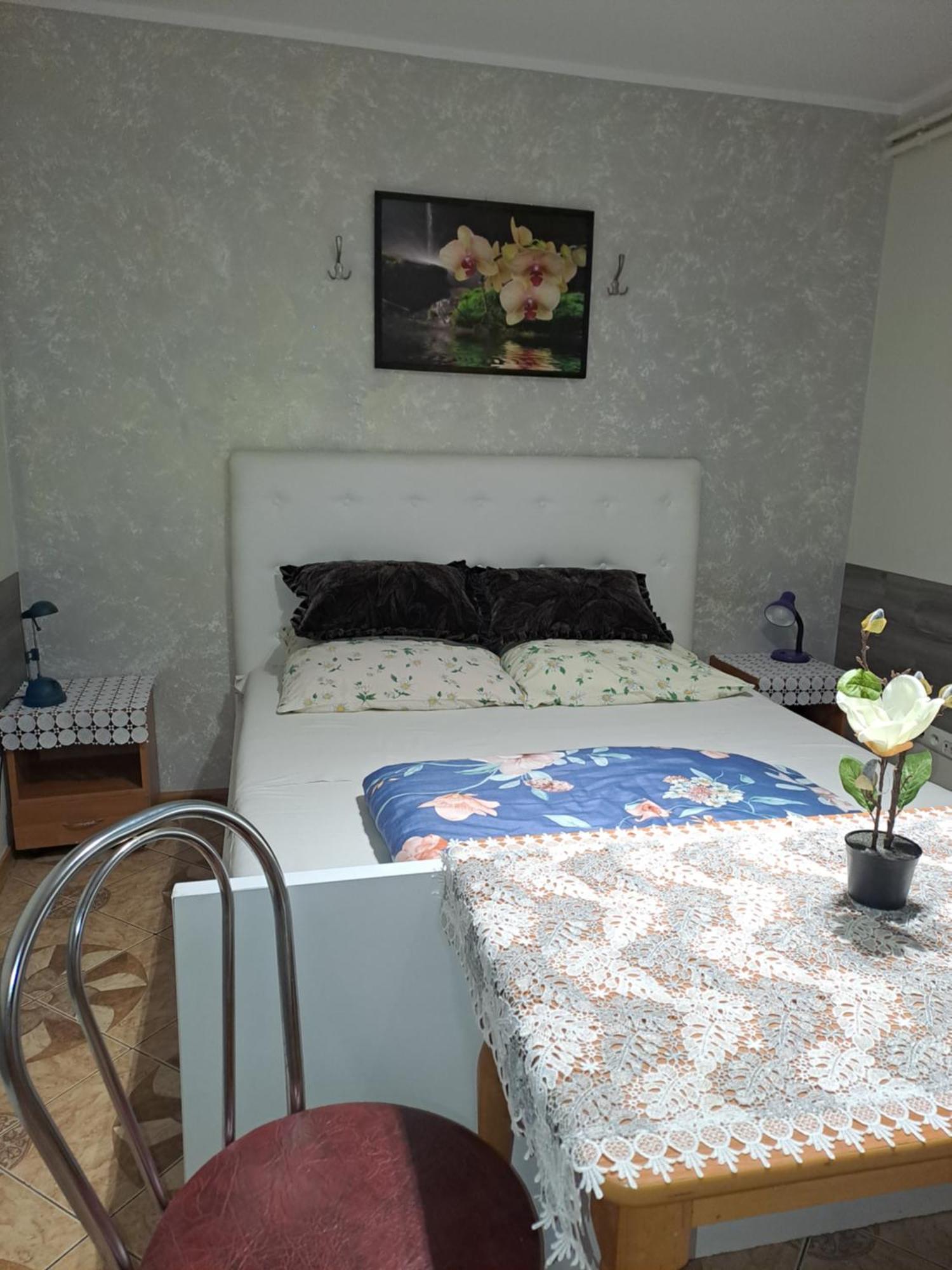 Pokoje Goscinne Zaglobianka Przemyśl Buitenkant foto